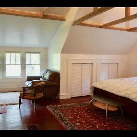 Country House On 1 Acre 4 Beds Great For Events Or A Quiet Weekend! Independence Kültér fotó